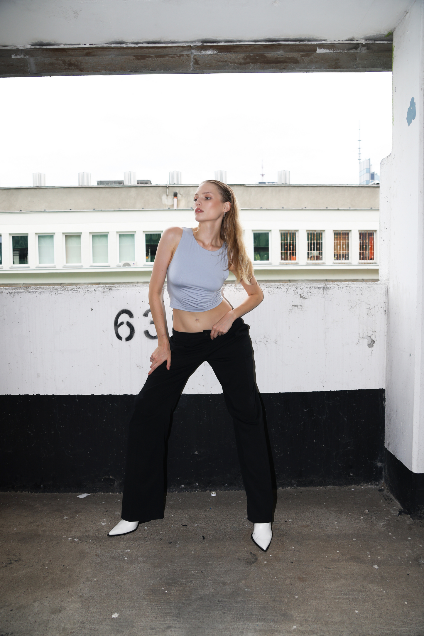 CROP TOP IN BLUE