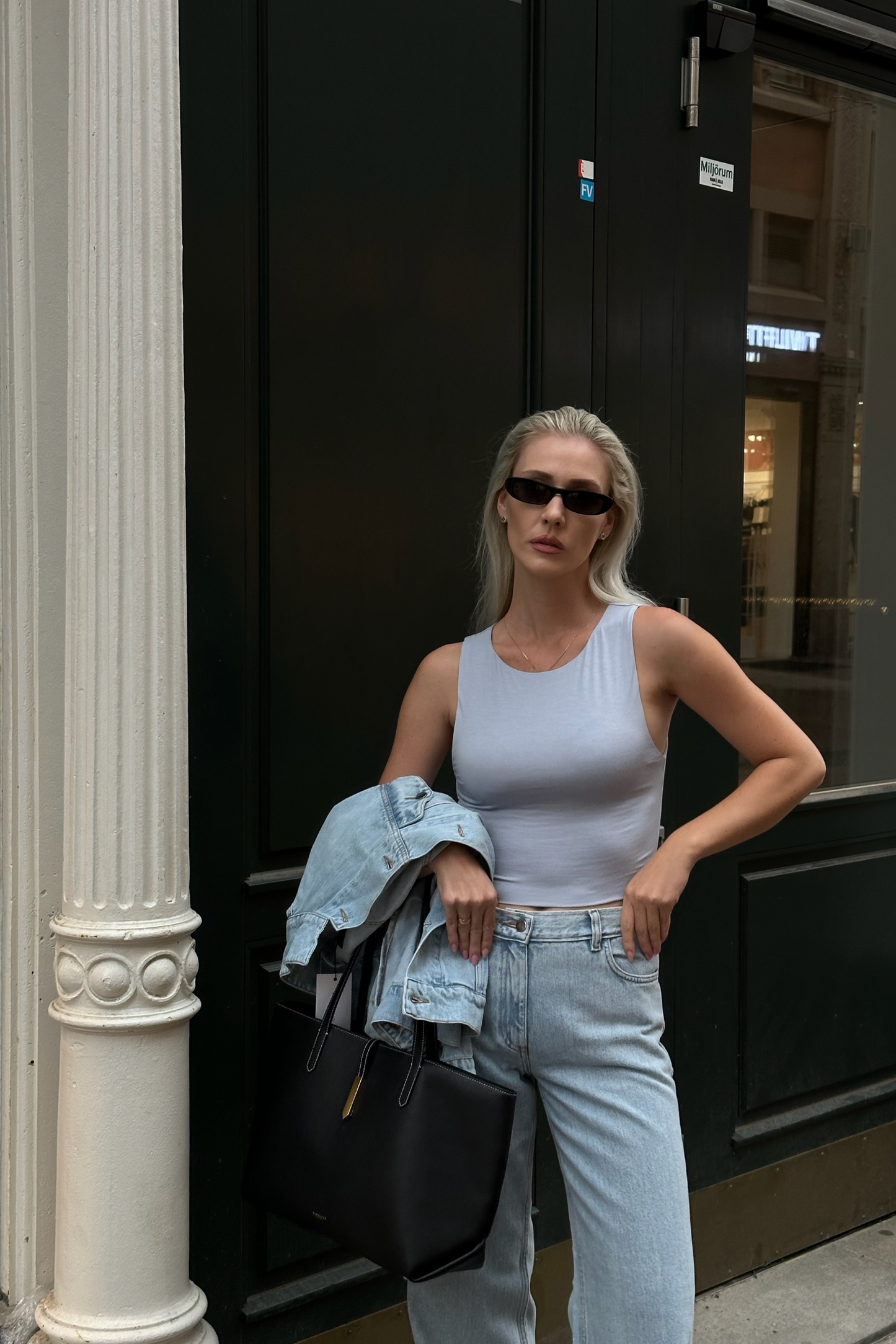 CROP TOP IN BLUE